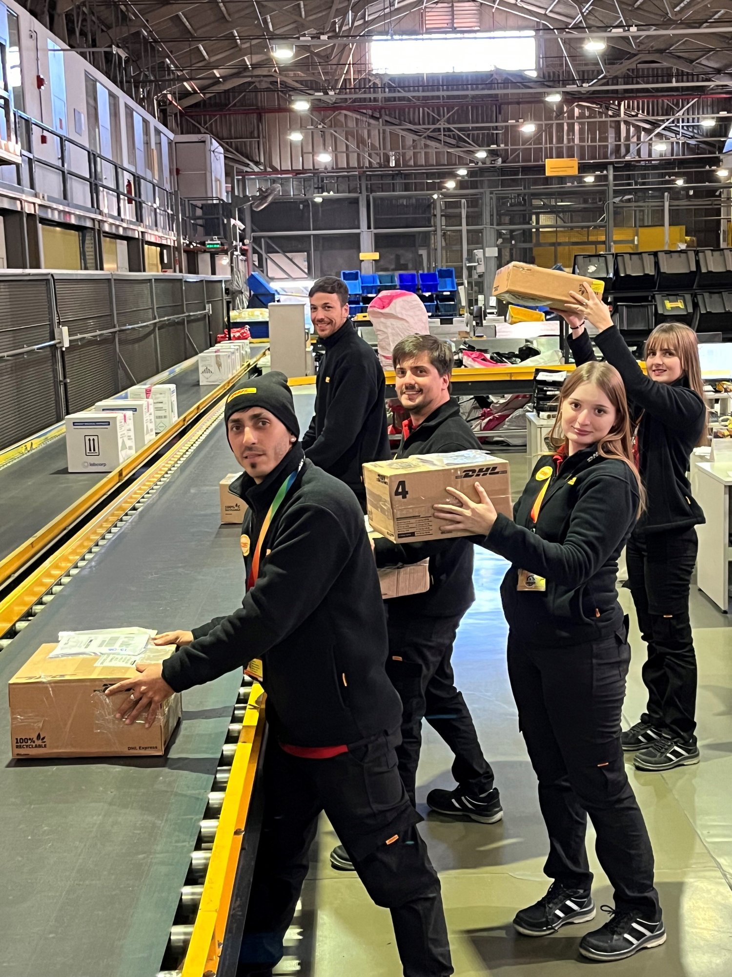 DHL